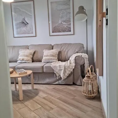 Apartment Mazurska 2 *